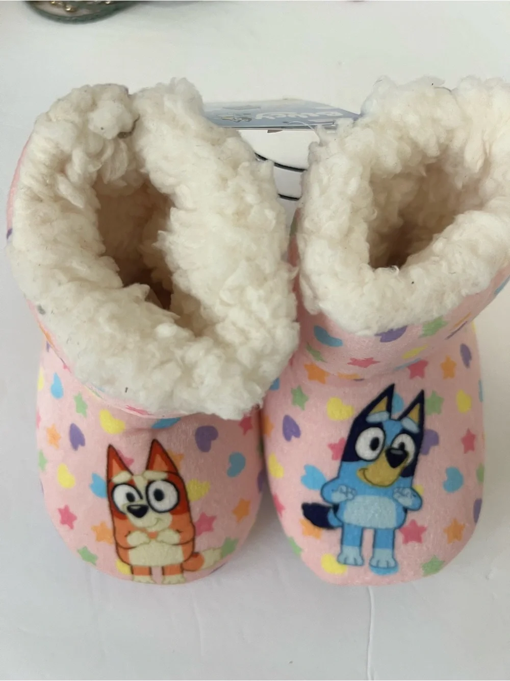 NEW with tags Bluey Girls Bootee Slippers Size 5/6 Pink w/stars/hearts fur lined